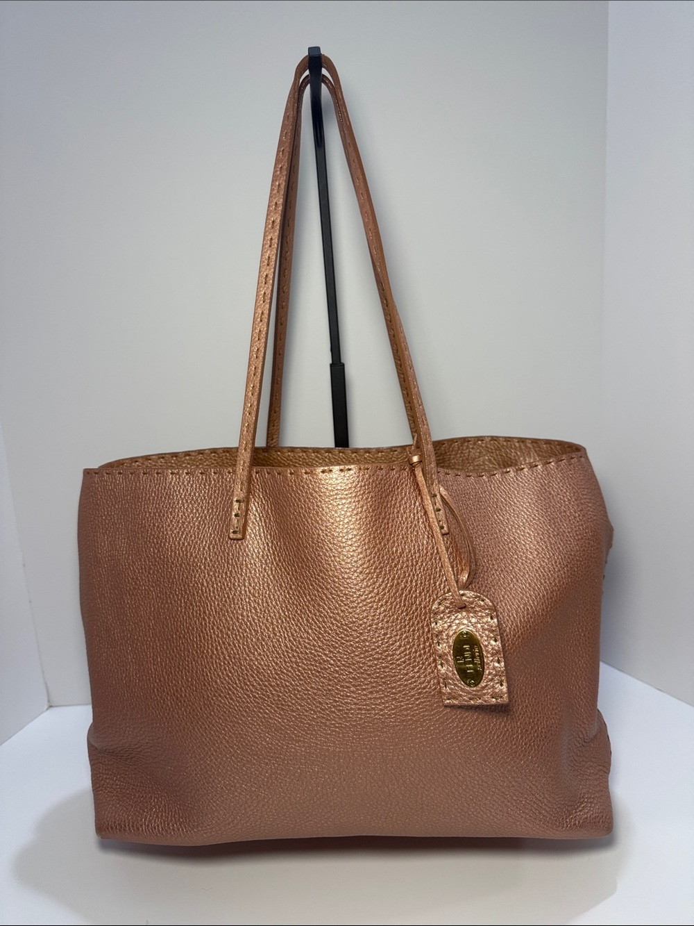 Fendi Selleria Metallic Rose Gold Leather Tote - Picture 3 of 14